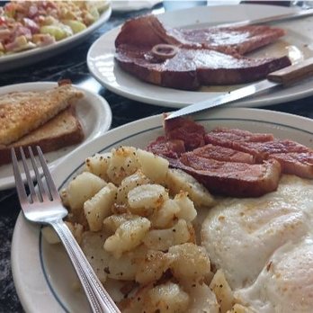 Cruis'n Kitchen - Huge Ham Steak and Eggs - Diners Near Me - Wagoner, Oklahoma Cruis'n Kitchen - Huge Ham Steak and Eggs - Diners Near Me - Wagoner, Oklahoma