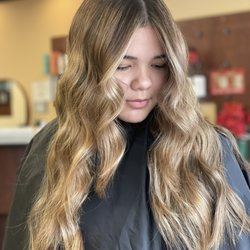 Pulse Salon - Cut and color by Annie