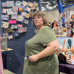 Tulsa Flea Market - Laresa Raney