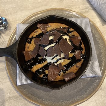 Hearth and Hill - Cookie skillet- delicious - New American Near Me - Park City, Utah Hearth and Hill - Cookie skillet- delicious - New American Near Me - Park City, Utah