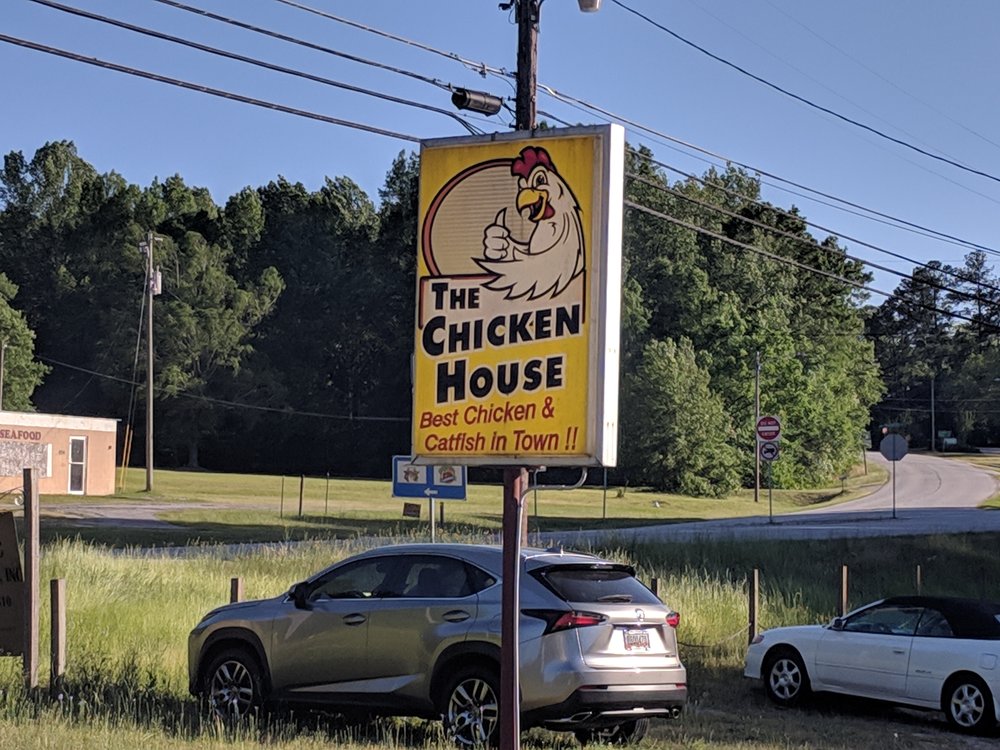 Chicken House Logo