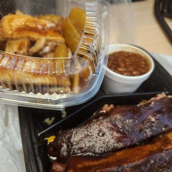 Wrigley BBQ & Grill - Peach Cobbler + - Southern Near Me - Long Beach, California