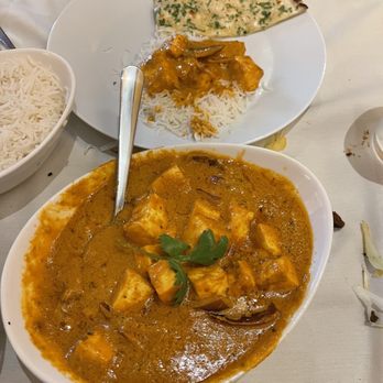Kinnera Indian Restaurant - Pateek, Garlic Naan - Indian Near Me - Lincoln, Rhode Island Kinnera Indian Restaurant - Pateek, Garlic Naan - Indian Near Me - Lincoln, Rhode Island