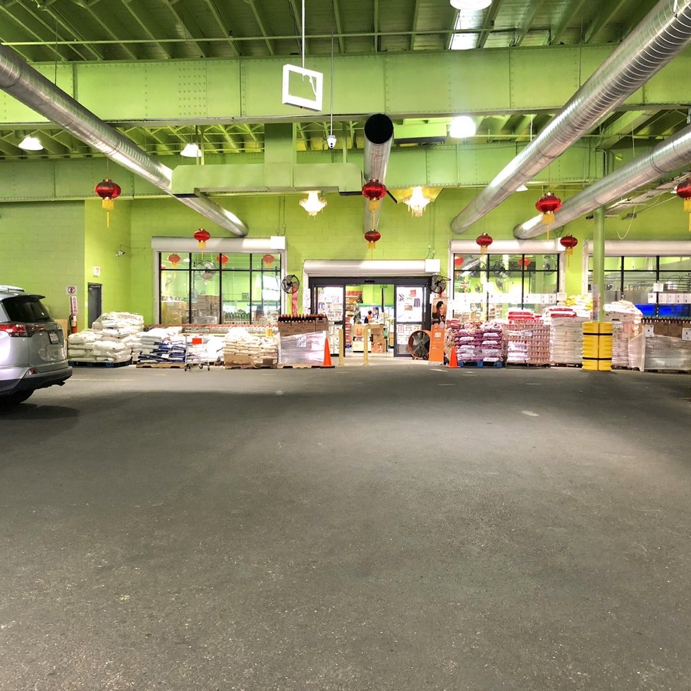 Main entrance, you must go through the parking garage.