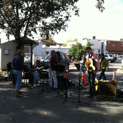 Easton Farmers Market - Live music at the Easton Farmers' market 10:30-12:30 every Saturday!