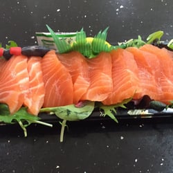 Hana Sushi - 9 pieces for $10 - good value!