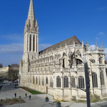 Eglise Saint-Pierre - Churches Near Me - Caen, 14