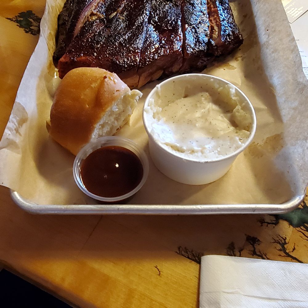 Hog Wild Bar-B-Que - St. Louis w/ Mashed Potatoes & Gravy - Barbeque Near Me - Placerville, California Hog Wild Bar-B-Que - St. Louis w/ Mashed Potatoes & Gravy - Barbeque Near Me - Placerville, California