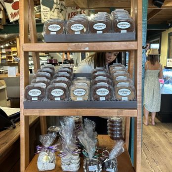 Das Peach Haus - Fudge 5/2024 - Specialty Food Near Me - Fredericksburg, Texas