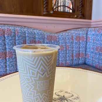 Felix Roasting - Iced latte - Coffee & Tea Near Me - New York, New York Felix Roasting - Iced latte - Coffee & Tea Near Me - New York, New York