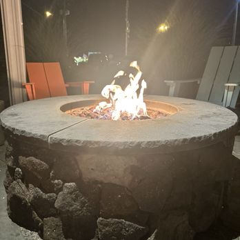 Mud City Crab House - Outdoor fire pit - Seafood Near Me - Manahawkin, New Jersey Mud City Crab House - Outdoor fire pit - Seafood Near Me - Manahawkin, New Jersey