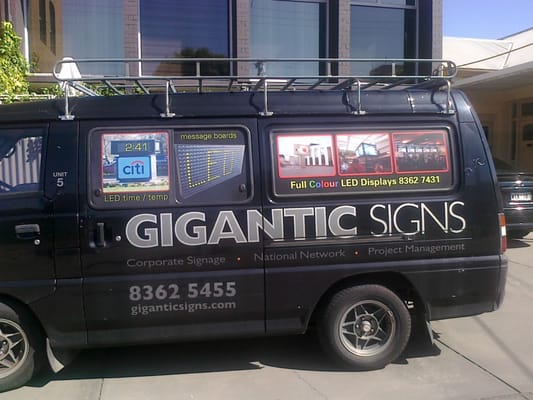 Foto de Gigantic Signs - Kent Town, SA, AU.