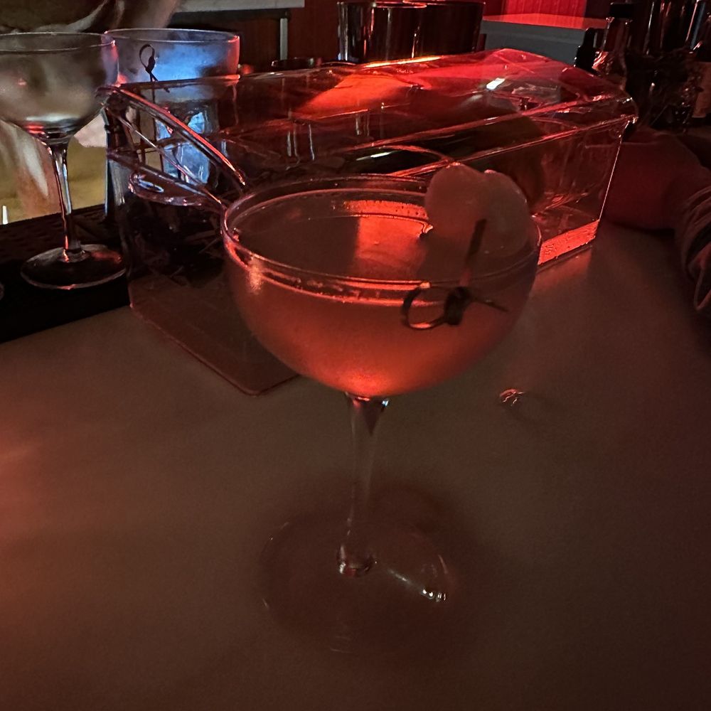 The Felix - roses are red, violets are blue - Bars Near Me - San Francisco, California