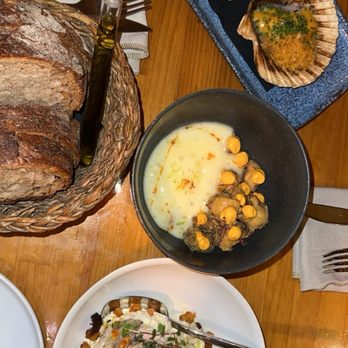 Arume - Tapas- get the scallops!! - Mediterranean Near Me - Barcelona, B