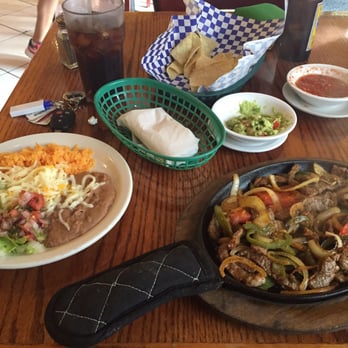 Border Grill Fresh-Mex - Steak fajita - Tacos Near Me - Orlando, Florida