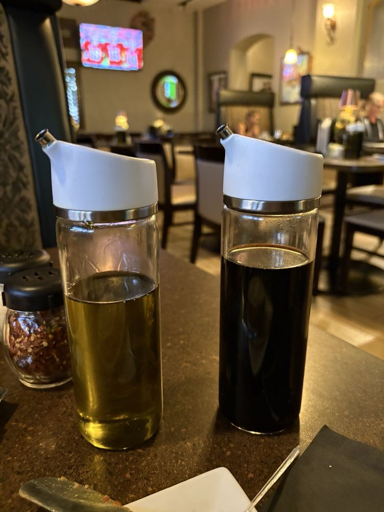 Giuseppe’s Bar & Grille Las Vegas - Photo 2