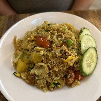 Thai Money - Pineapple Fried Rice with chicken - Thai Near Me - woodside, New York Thai Money - Pineapple Fried Rice with chicken - Thai Near Me - woodside, New York