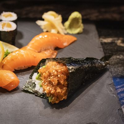 Issho Izakaya & Sushi - All You Can Eat by null