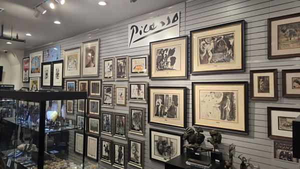 Gold & Silver Pawn Shop by null