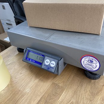 Lako Express - They provided box, put the stuff in it, taped it, and weighed it. - Shipping Centers Near Me - Los Angeles, California