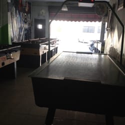 La Kueva - Cuenta con mesa de air hockey