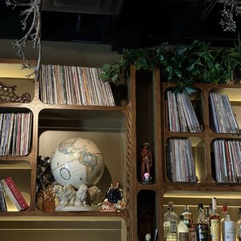 Xela Coffee - Inside - Coffee & Tea Near Me - Houston, Texas