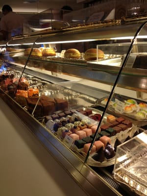 AIDA - Café-Konditorei by null