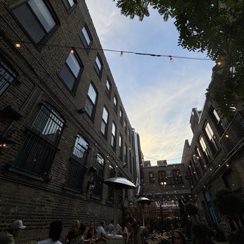 Trivoli Tavern - Patio - American Near Me - Chicago, Illinois Trivoli Tavern - Patio - American Near Me - Chicago, Illinois