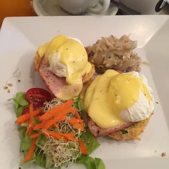 Tostado - Eggs benedictine - Cafes Near Me - San Juan, Puerto Rico