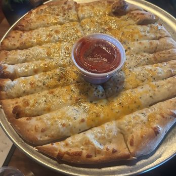 Chenault Vineyards - Cheese bread - Wineries Near Me - Richmond, Kentucky