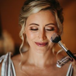Echelon Beauty Kauai - Soft Glam for this beauty