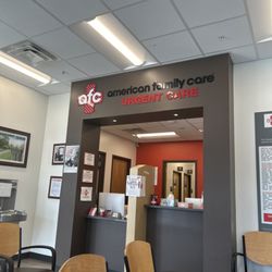 AFC Urgent Care Seminole - Front desk! Urgent care on vacation!! Omg