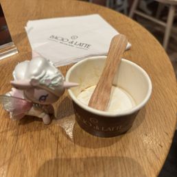 demolished bacio de latte & caramello salato demolished bacio de latte & caramello salato
