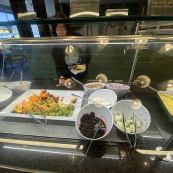 Escape Lounge - Airport Lounges Near Me - Portland, Oregon
