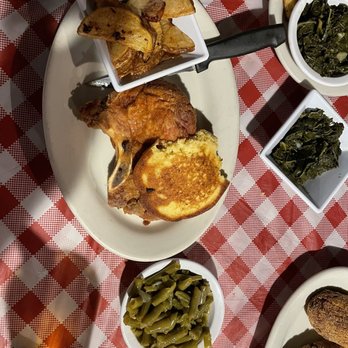 Blue Skillet - Pork chops and fried potatoes - Soul Food Near Me - Lexington, Kentucky Blue Skillet - Pork chops and fried potatoes - Soul Food Near Me - Lexington, Kentucky