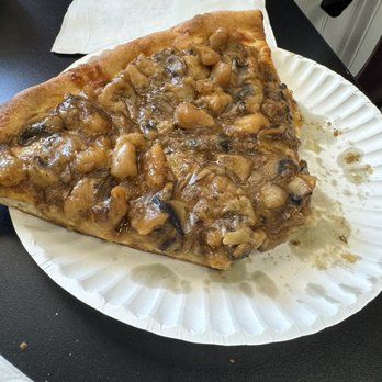 Pizza & Pasta 22 - Chicken Marsala slice - Pizza Near Me - Brewster, New York Pizza & Pasta 22 - Chicken Marsala slice - Pizza Near Me - Brewster, New York