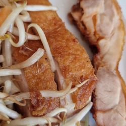 Dynasty China Restaurant - Gebratenes Hühnchen