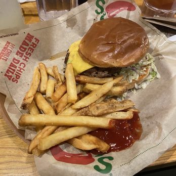Chili's - Smash Big Smasher Burger - Bars Near Me - Yuma, Arizona Chili's - Smash Big Smasher Burger - Bars Near Me - Yuma, Arizona