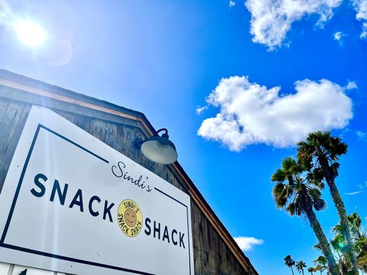 Sindi's Snack Shack by null