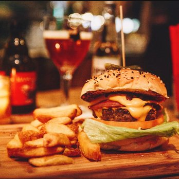 De Biergrill - Royale with cheese - Beer Bar Near Me - Amsterdam, New Hampshire De Biergrill - Royale with cheese - Beer Bar Near Me - Amsterdam, New Hampshire