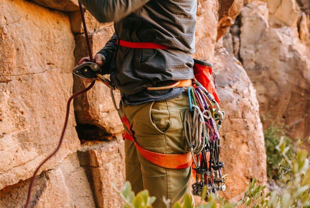 Big Horn Mountain Guides Logo