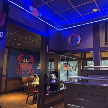 King Crab - the interior of a restaurant - Cajun/Creole Near Me - Mishawaka, Indiana