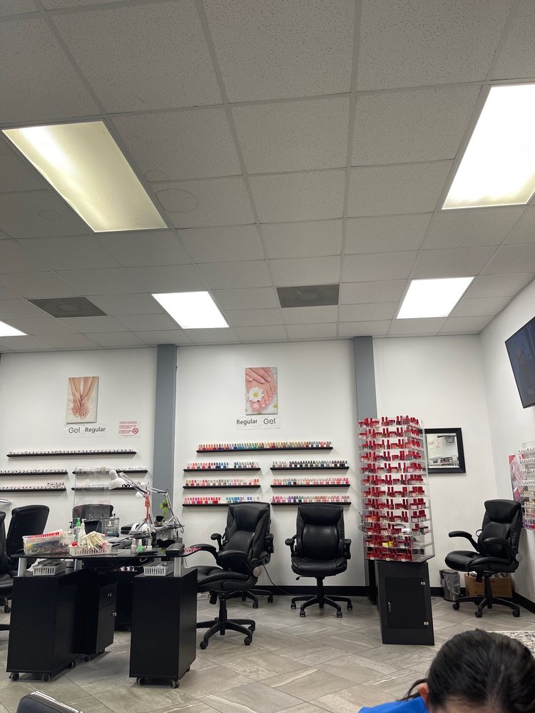 COLOR COUTURE NAILS Updated September 2024 10 Reviews 6772