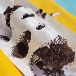 Bananarchy - Dip: Chocolate Topping: Oreos Drizzle: Marshmallow Creme
