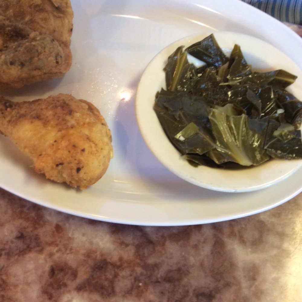 Big Momma's Kitchen - Simple but good. That chicken - Southern Near Me - Oakland, California Big Momma's Kitchen - Simple but good. That chicken - Southern Near Me - Oakland, California