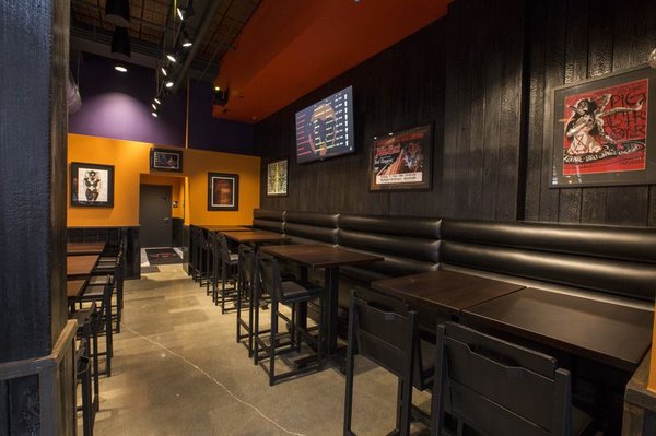 Kuma's Corner West Loop by null