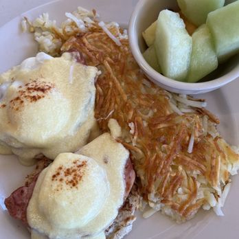 Baldie's Café - Eggs Benedict - Breakfast & Brunch Near Me - Union City, California