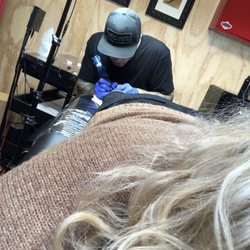 Globus Gallery & Tattoos