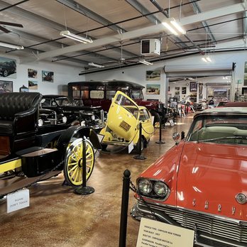 Estrella Warbird Museum - Museums Near Me - Paso Robles, California