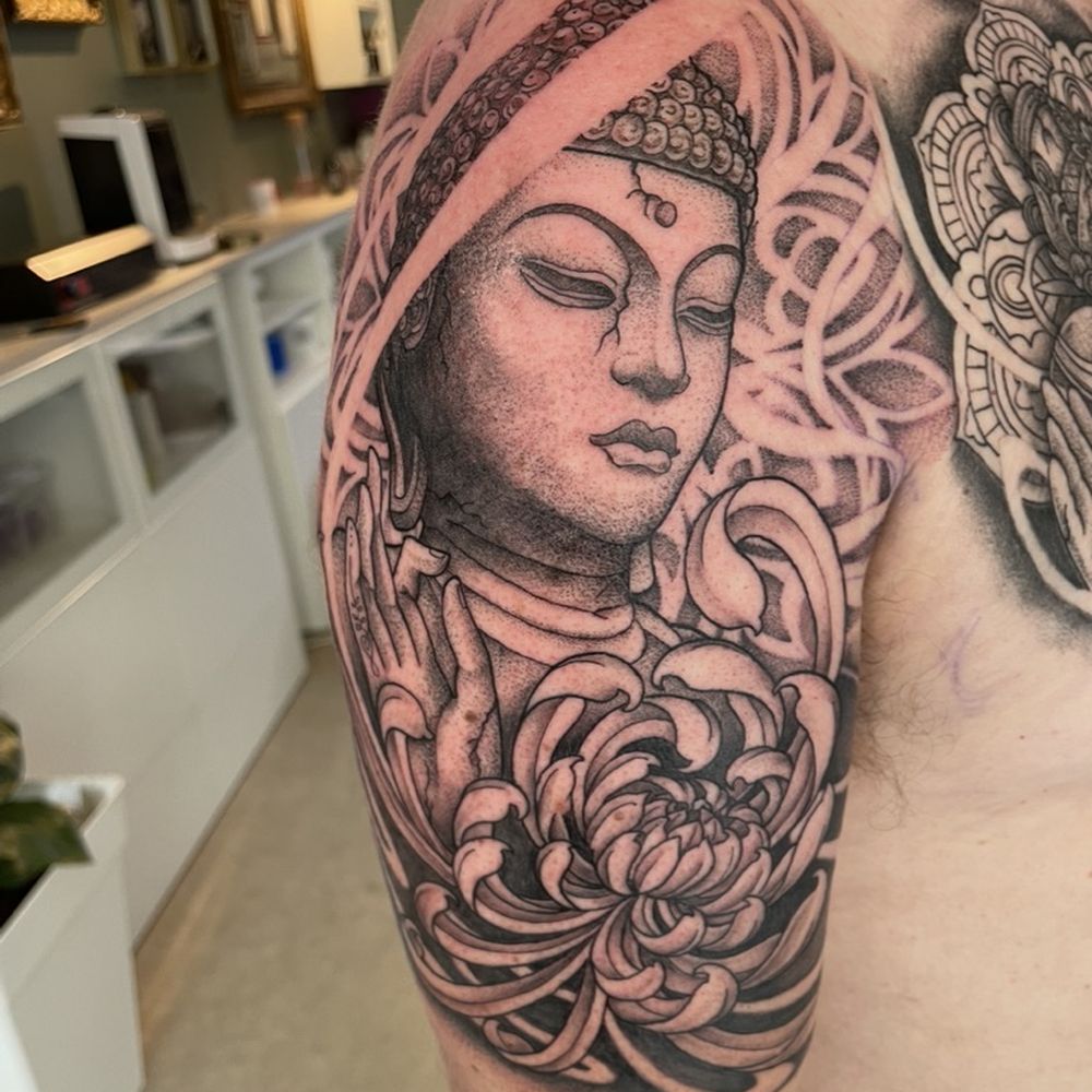 Dolce vita baby! #aktivdødshjelp #dolcevita #pasta #pastalover  #strangerthings #tattoo @Netflix, image size:1000x1000